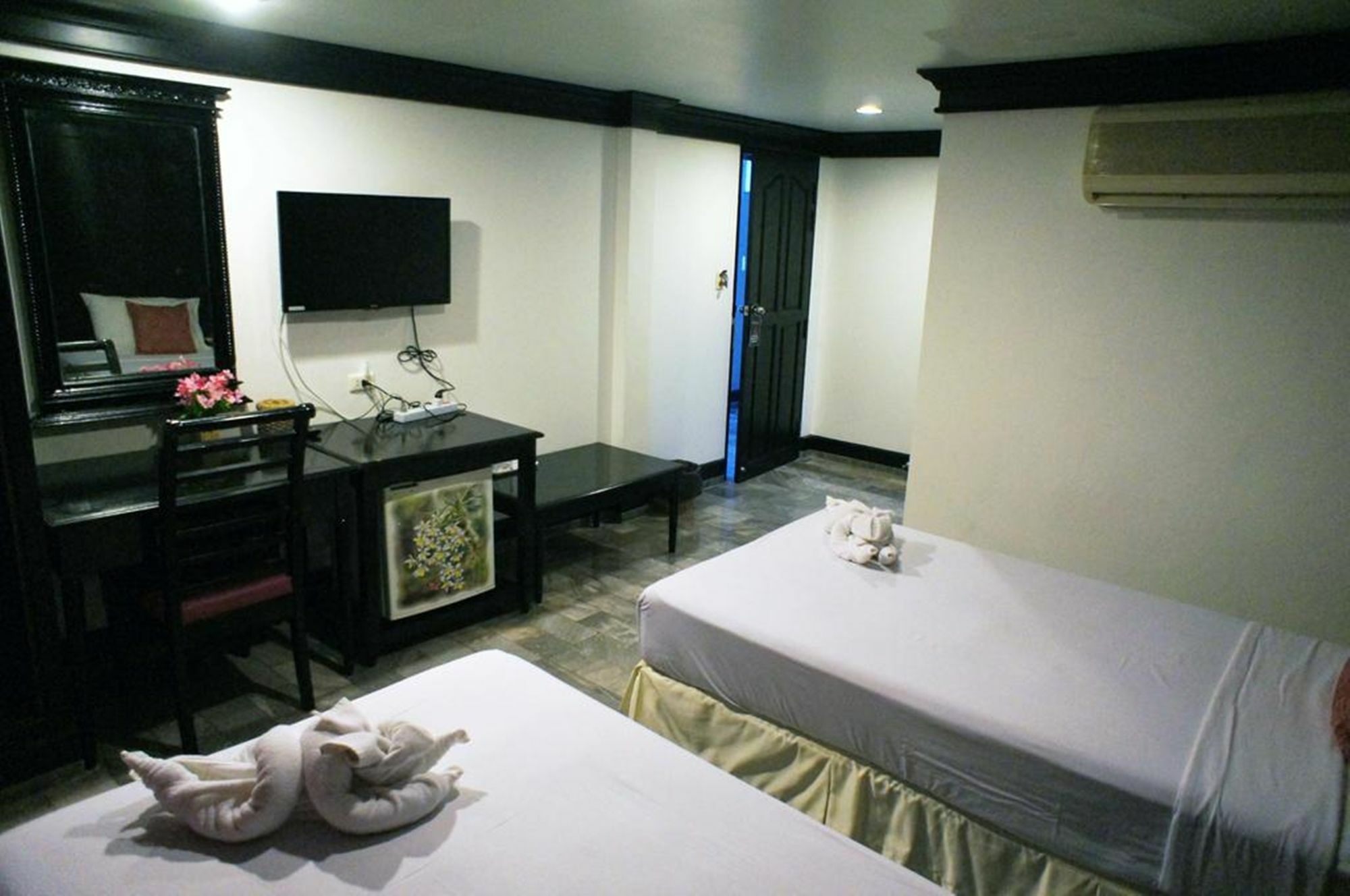 Patong Holiday Dream Hotel Eksteriør billede